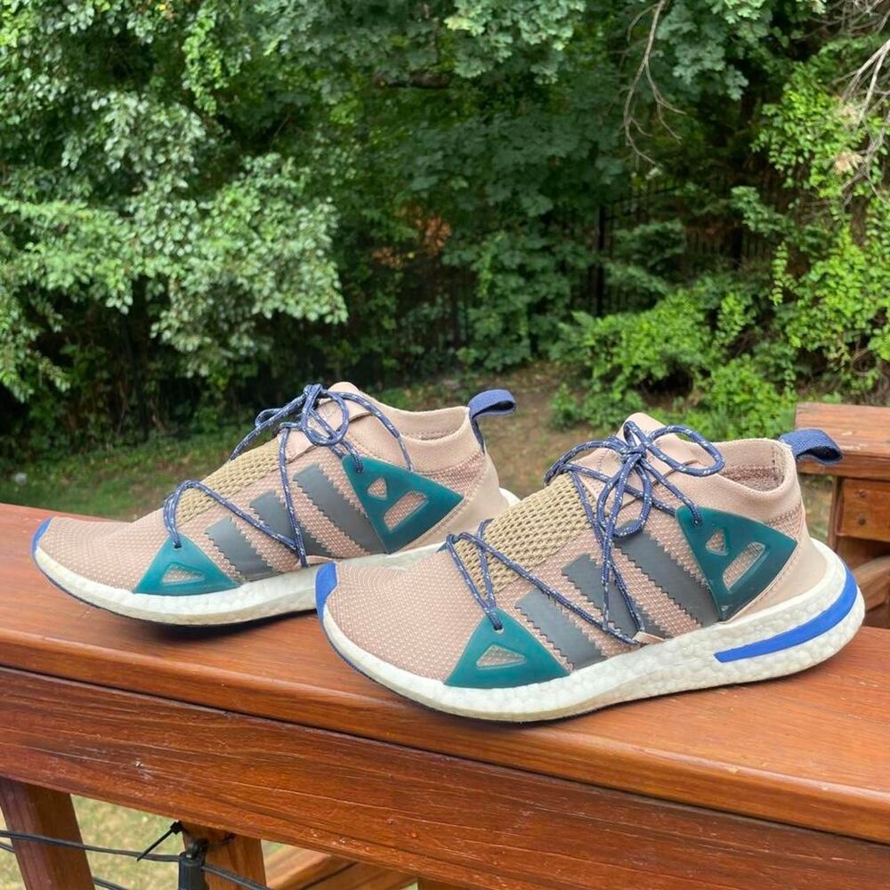 Adidas Boost Women's 8.5 Men 7.5 Arkyn Boost Tan Blue Road Running sneakers